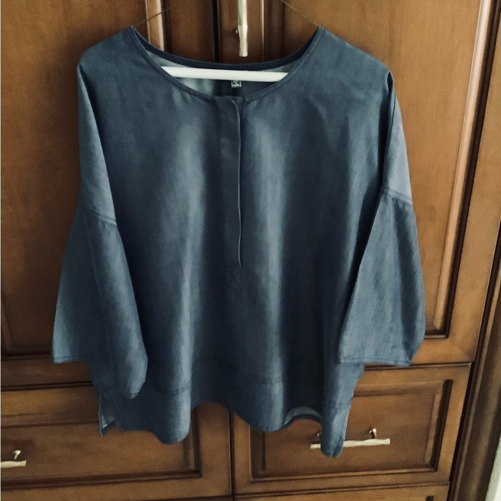 VINCE CHAMBRAY BLUE POLY BLEND SHORT SLEEVE BOXY TOP SZ XL